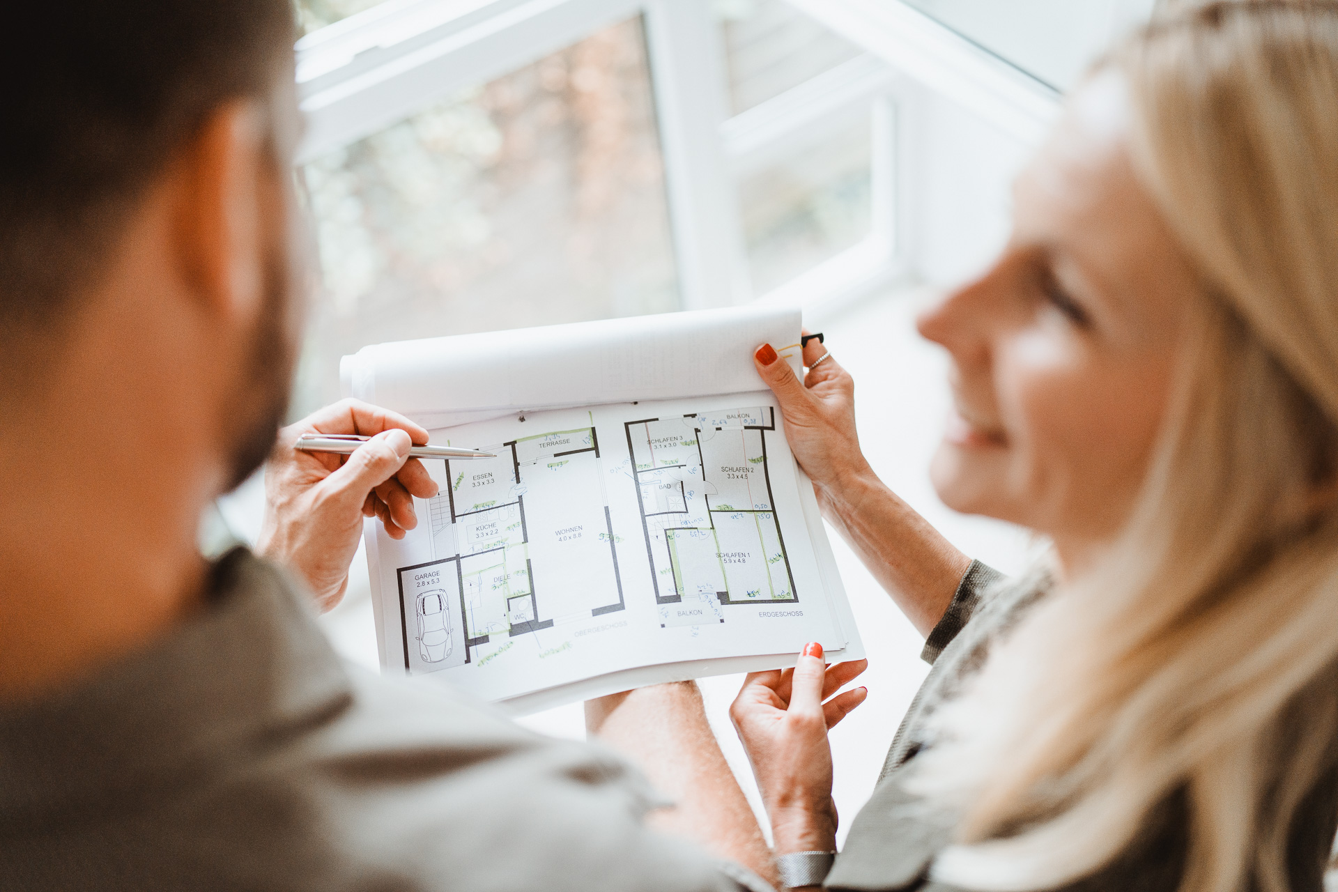 HOLZLAR Immobilien Team bei der Arbeit